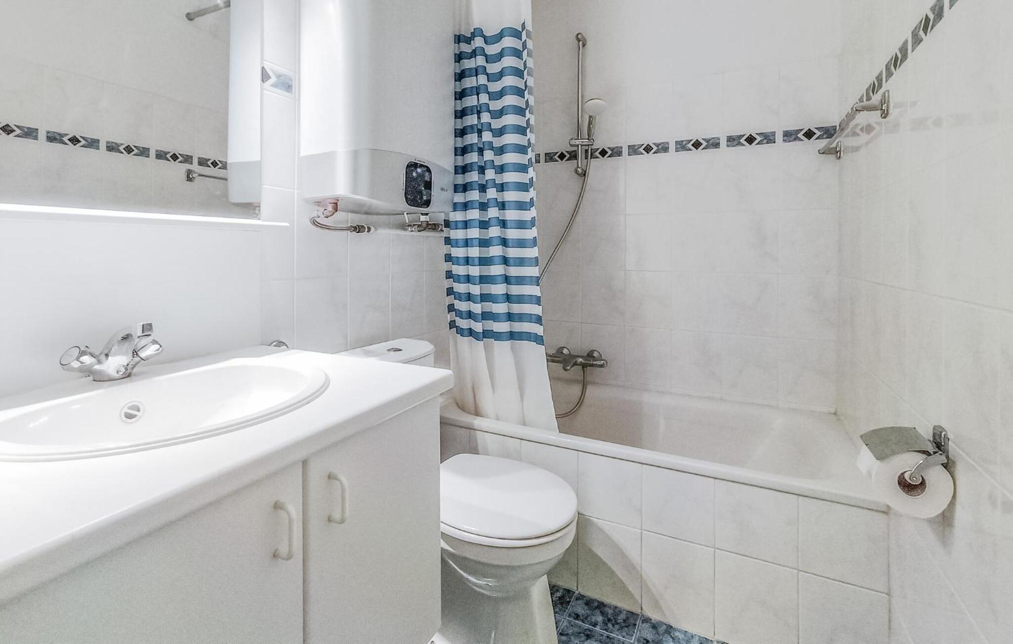 Awesome Apartment In Oostende With House Sea View Esterno foto